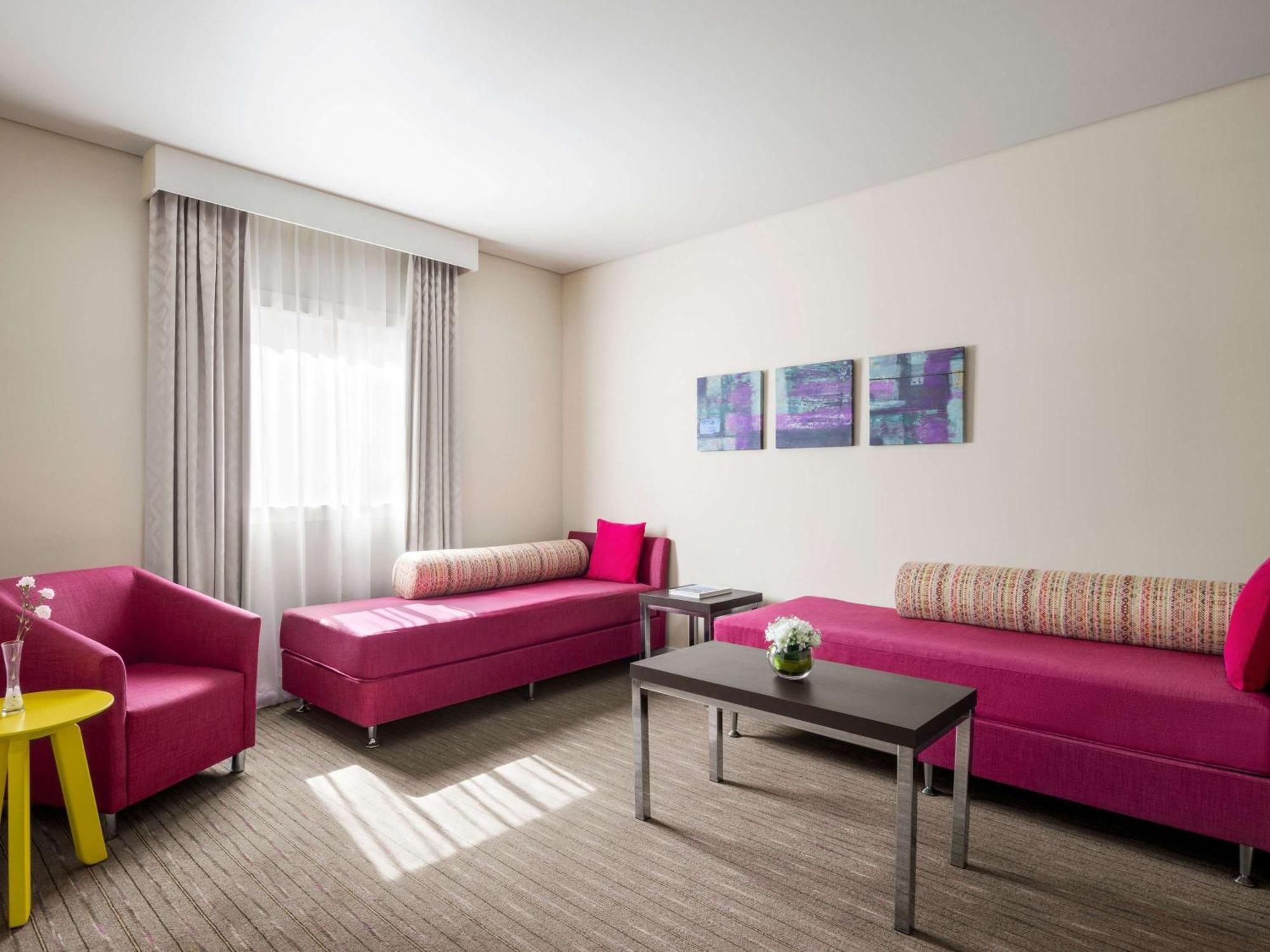 Ibis Styles Sharjah Hotel Eksteriør billede